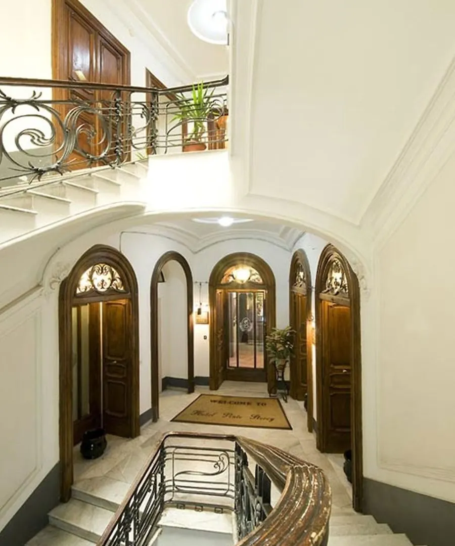 Pinto-Storey Hotel Napoli
